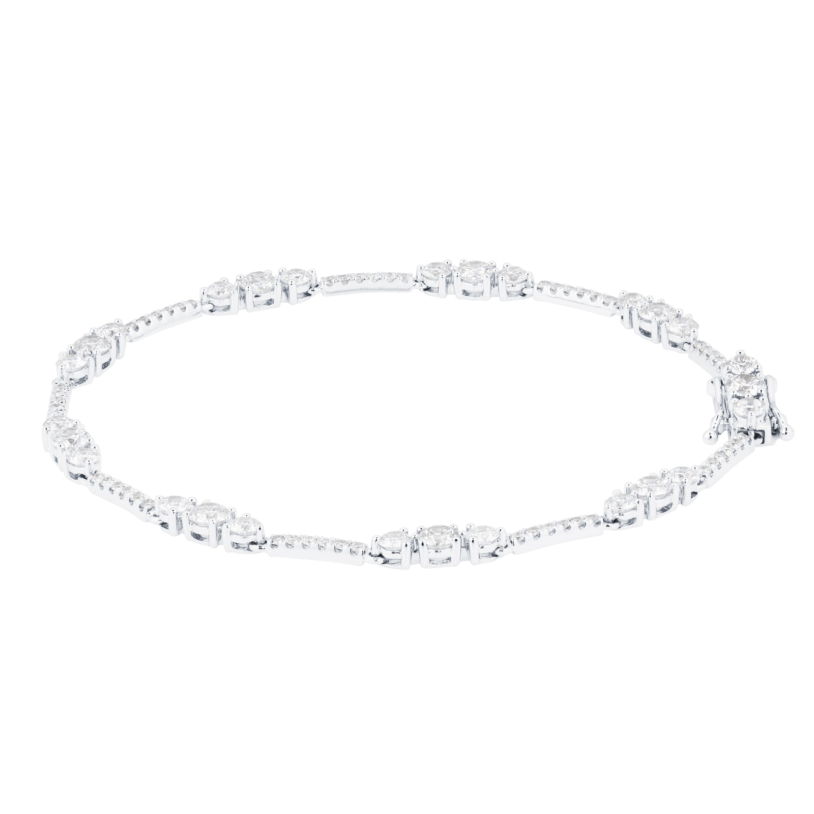 Mappin & Webb 18ct White Gold 3.80cttw Diamond Graduated Tennis Bracelet Mappin & Webb 18ct White Gold 3.80cttw Diamond Graduated Tennis Bracelet
