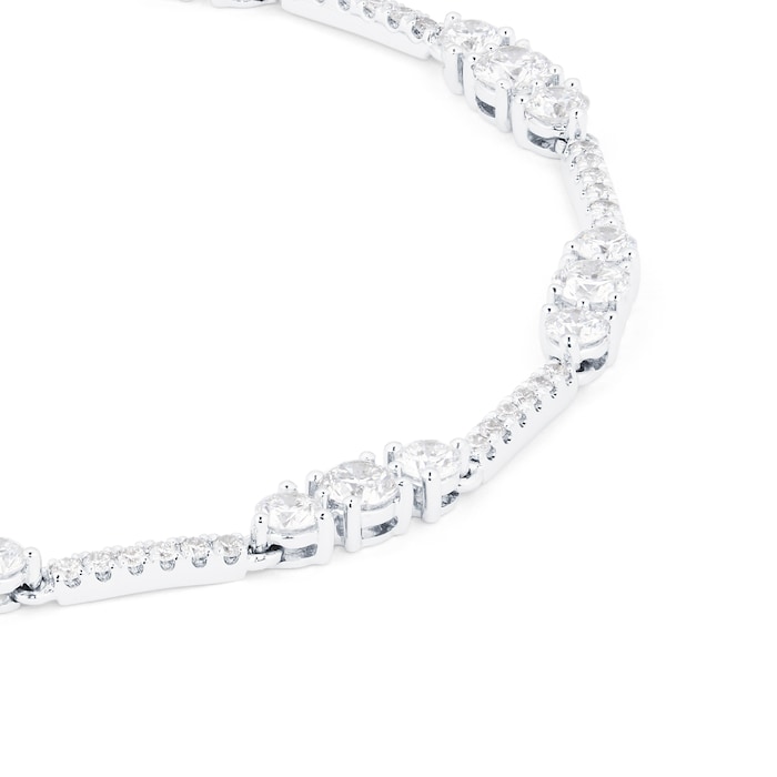 Mappin & Webb 18ct White Gold 3.80cttw Diamond Graduated Tennis Bracelet