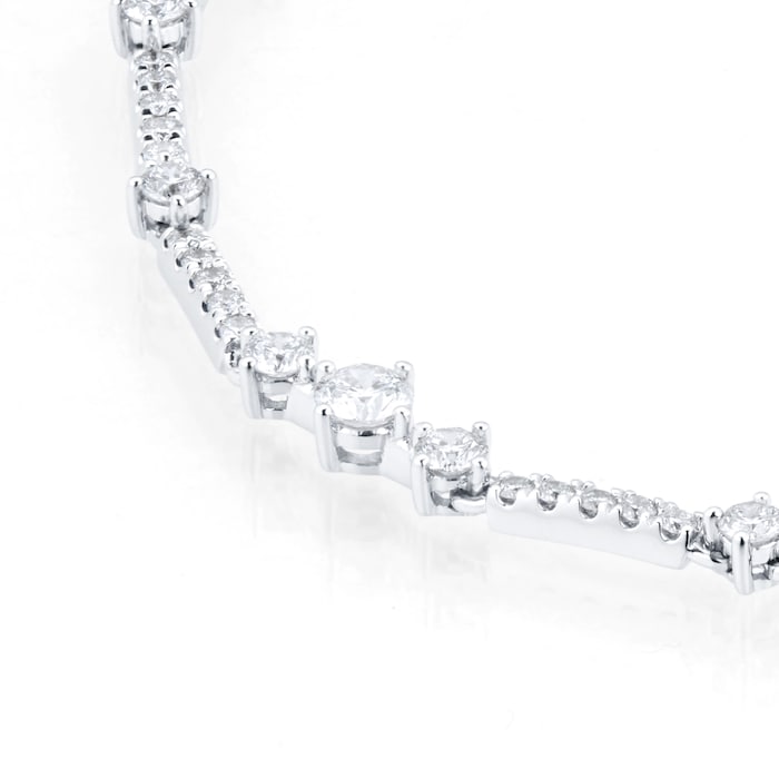 Goldsmiths 18ct White Gold 2.00cttw Diamond Linear Line Bracelet