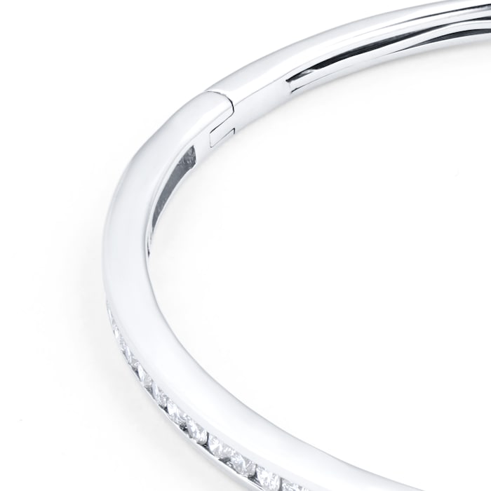 Goldsmiths 18ct White Gold Diamond Channel Set Bangle