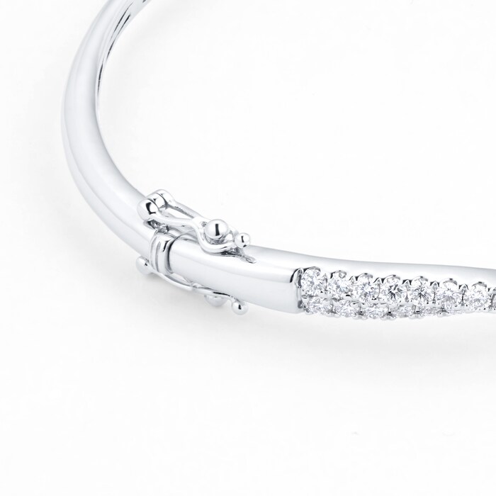 Goldsmiths 18ct White Gold Diamond Twist Bangle