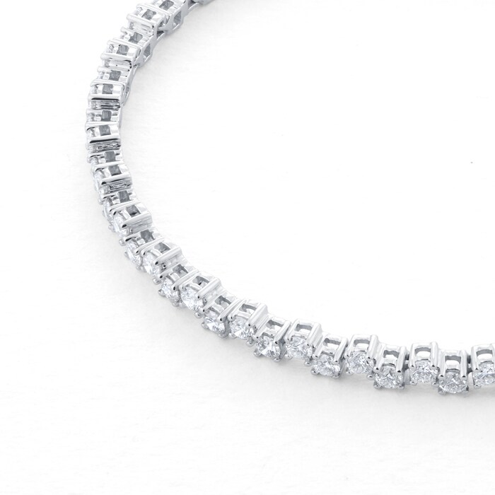 Mappin & Webb 18ct White Gold 4.20cttw Diamond Zig Zag Line Bracelet