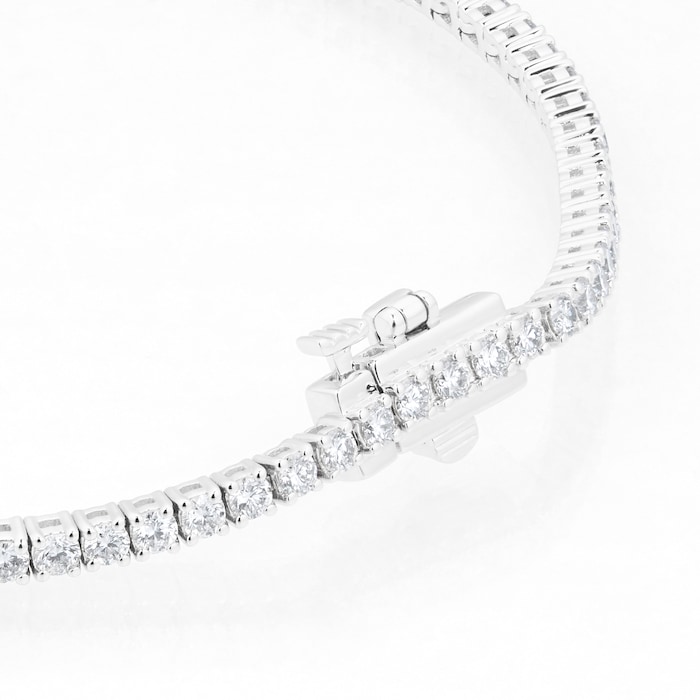 Goldsmiths 18ct White Gold 4cttw Graduated Diamond Line Bracelet