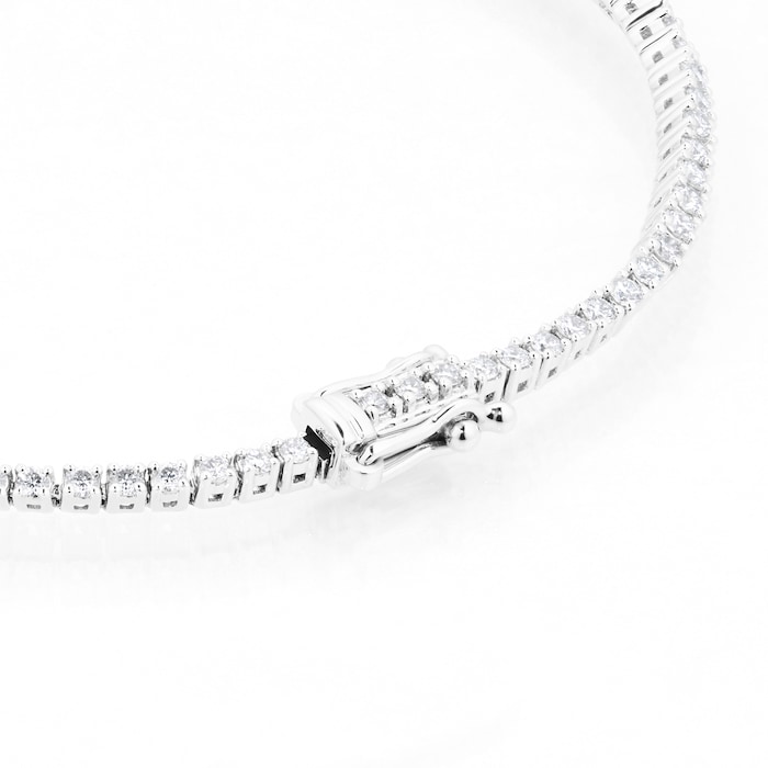 Goldsmiths 18ct White Gold 3.34cttw Graduated Diamond Line Bracelet