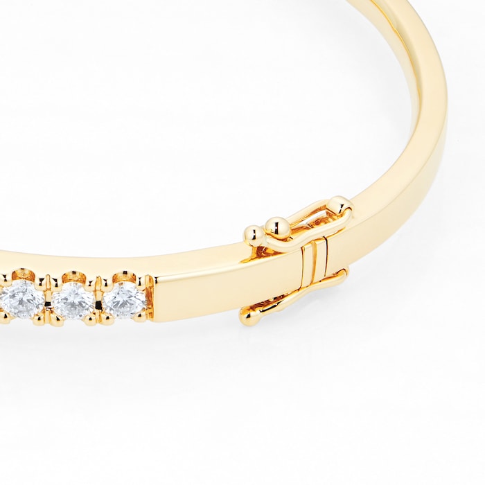 Goldsmiths 18ct Yellow Gold 2.50cttw Diamond Bangle