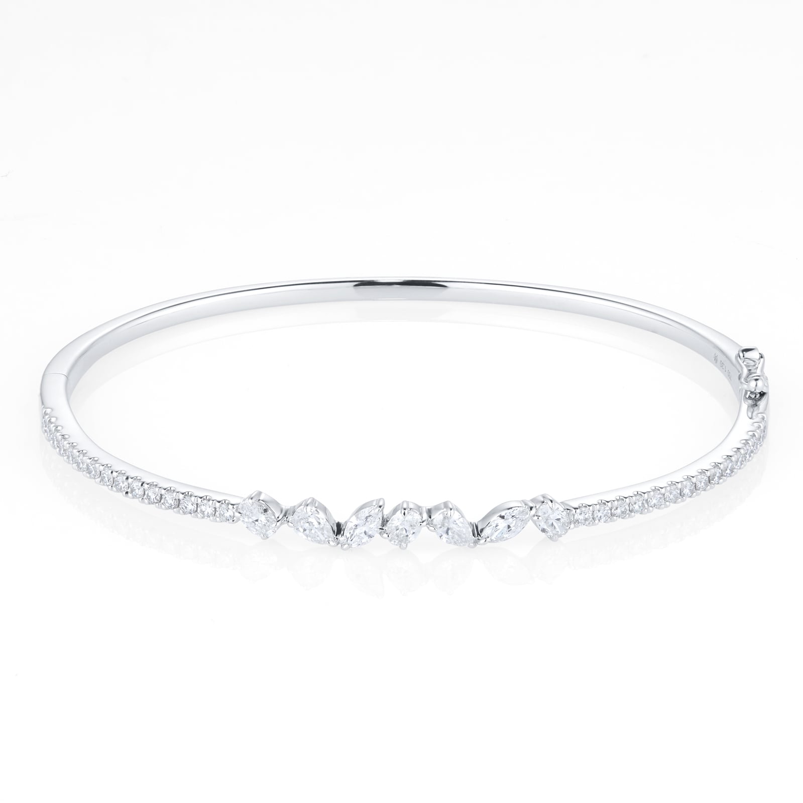 Riveret 18ct White Gold 1.30cttw Diamond Bangle image