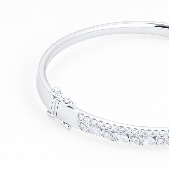 Mappin & Webb Vinea 18ct White Gold 2.00cttw Diamond Bangle