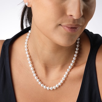 Mappin & Webb 18ct Yellow Gold Fresh Water Pearl 18 Inch Necklace Mappin & Webb 18ct Yellow Gold Fresh Water Pearl 18 Inch Necklace