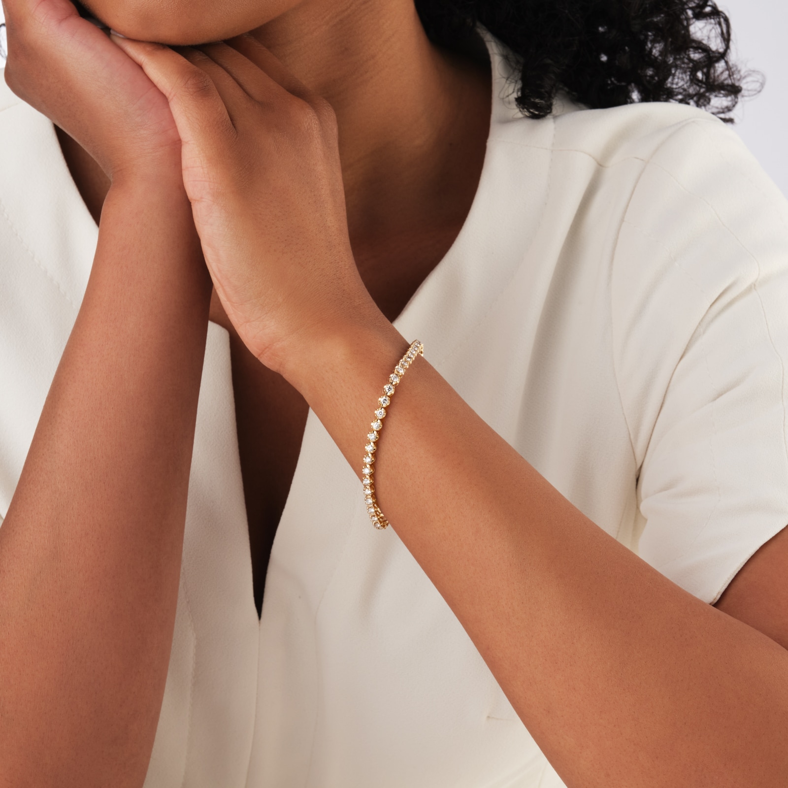 Best Luxury
9ct Yellow Gold 2.50cttw Brilliant Cut Diamond Line Bracelet Best Luxury
9ct Yellow Gold 2.50cttw Brilliant Cut Diamond Line Bracelet