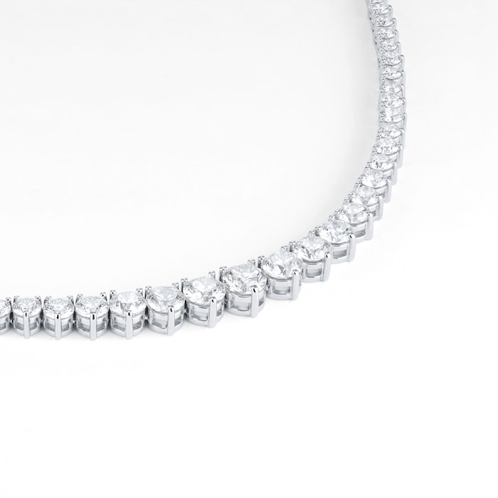 Mappin & Webb 18ct White Gold 10.17cttw Diamond Graduated Line Necklace