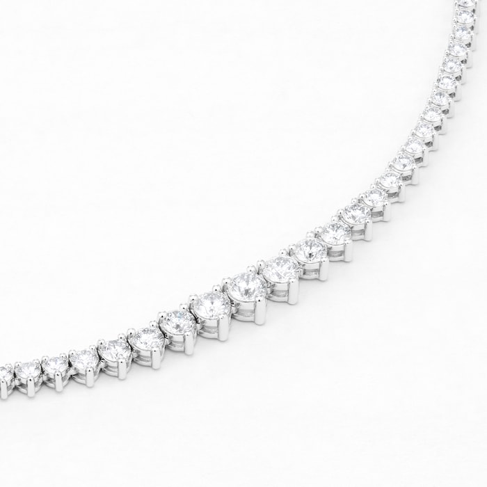 Goldsmiths 18ct White Gold 7cttw Graduated Diamond Line Necklace