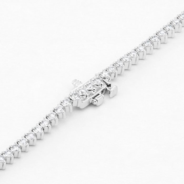 Goldsmiths 18ct White Gold 7cttw Graduated Diamond Line Necklace