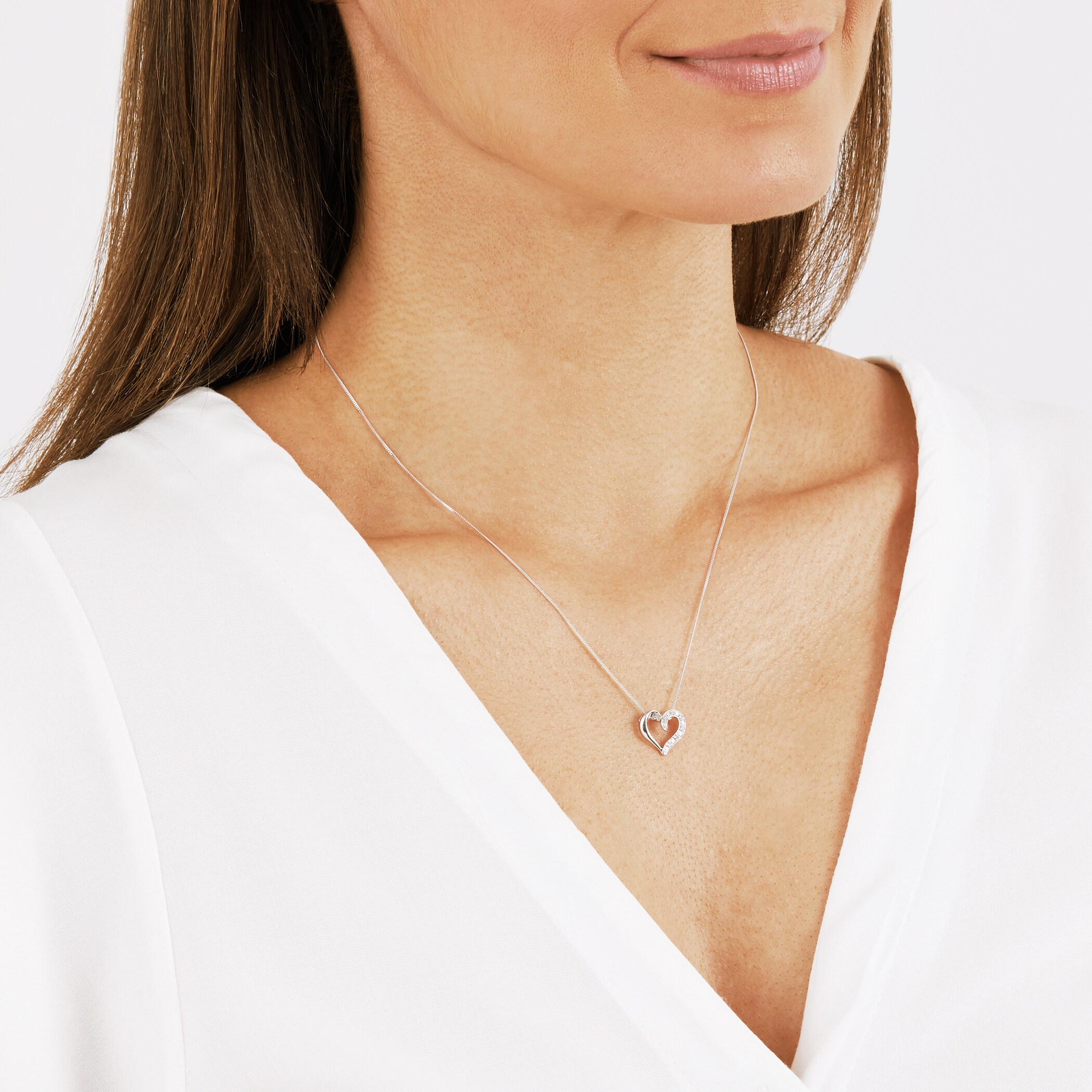 Goldsmiths 9ct White Gold Diamond Set Heart Pendant