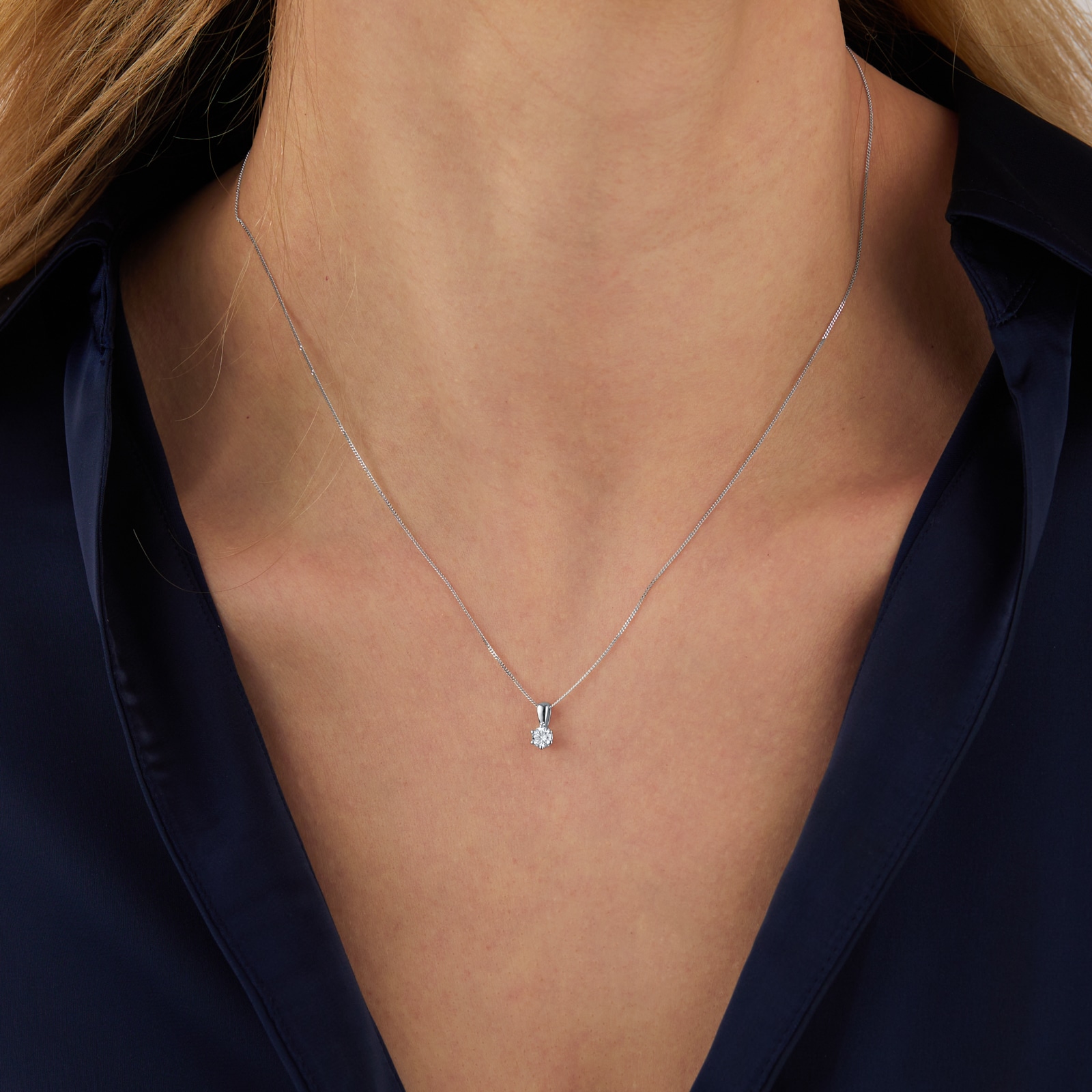 Goldsmiths 9ct White Gold 0.20cttw Bezel Set Illusion Pendant Goldsmiths 9ct White Gold 0.20cttw Bezel Set Illusion Pendant