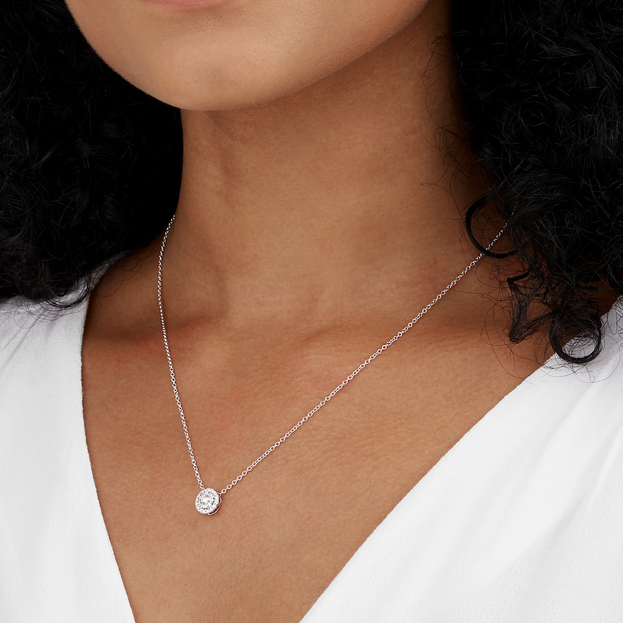 Mappin & Webb Masquerade 18ct White Gold 0.30cttw Diamond Pendant Mappin & Webb Masquerade 18ct White Gold 0.30cttw Diamond Pendant