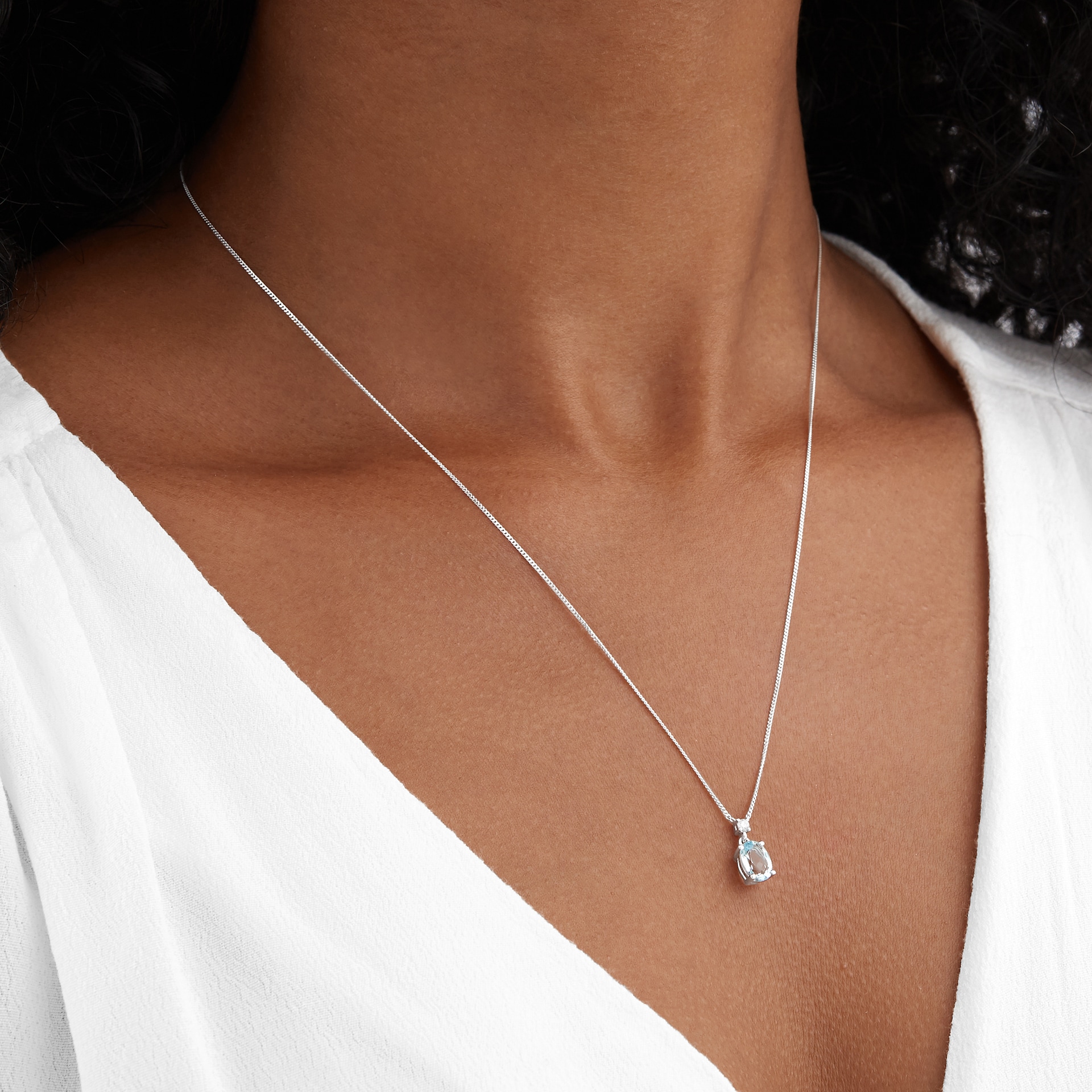 Goldsmiths 9ct White Gold Aquamarine & Diamond Pendant