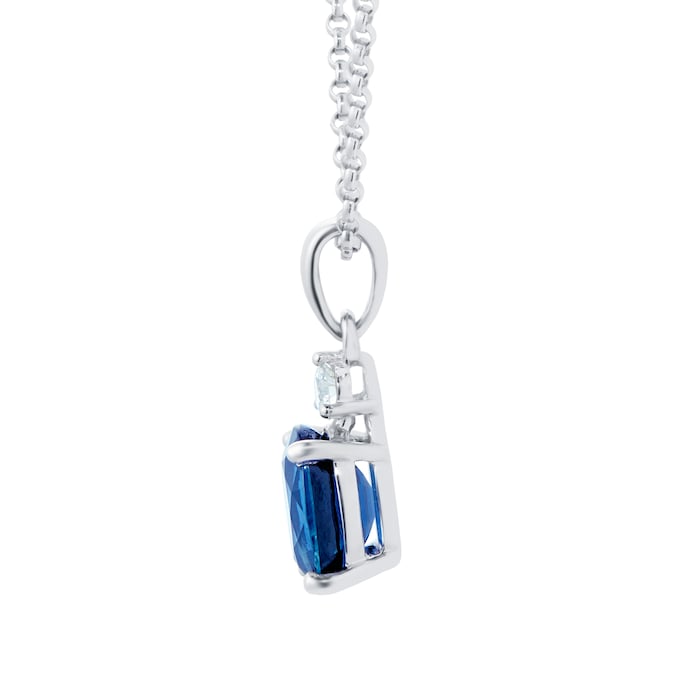 Mappin & Webb 18ct White Gold Oval Sapphire & 0.06ct Diamond Pendant