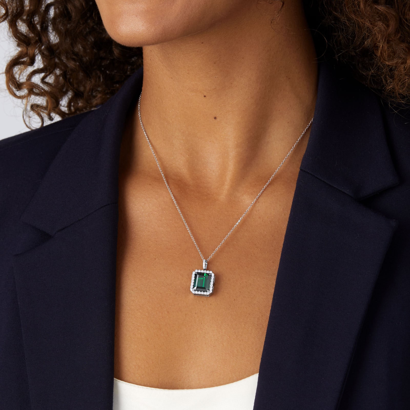 Mappin & Webb 18ct White Gold Green Tourmaline & Diamond Pendant Mappin & Webb 18ct White Gold Green Tourmaline & Diamond Pendant