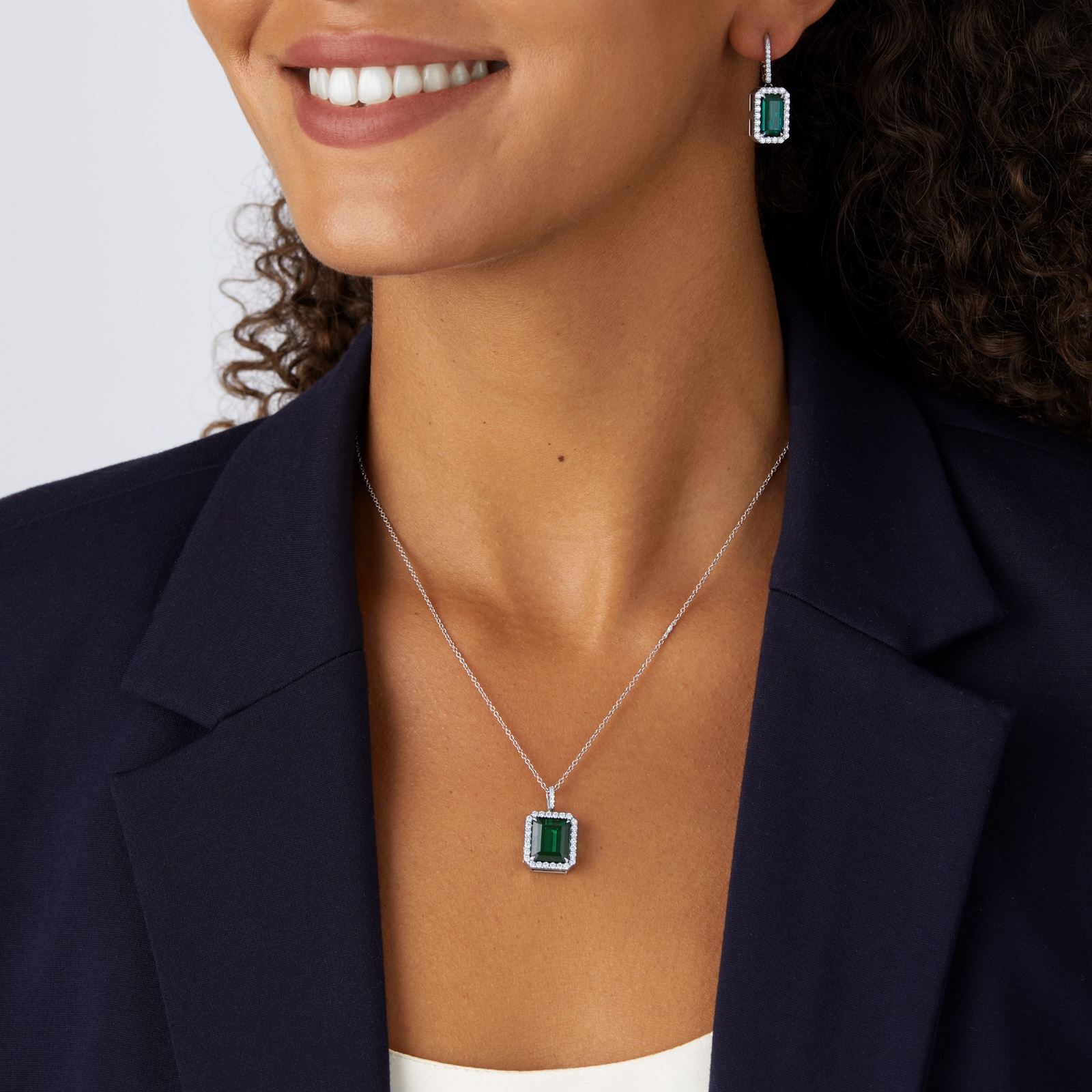 Mappin & Webb 18ct White Gold Green Tourmaline & Diamond Pendant Mappin & Webb 18ct White Gold Green Tourmaline & Diamond Pendant