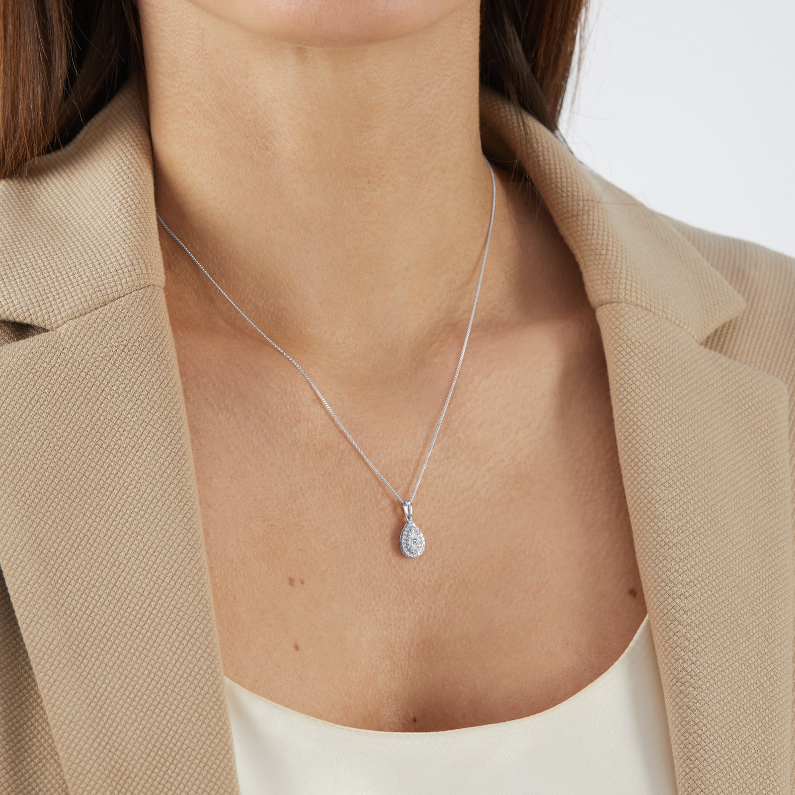 Goldsmiths 9ct White Gold 0.50ct Diamond Pear Cluster Pendant