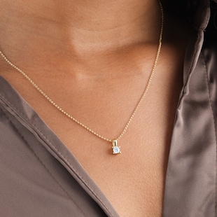 Goldsmiths 9ct Yellow Gold 0.25cttw Diamond Pendant