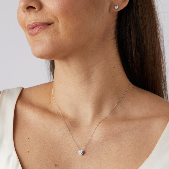 Goldsmiths 9ct White Gold 0.20cttw Diamond Heart Cluster Pendant