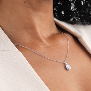 Mappin & Webb 18ct White Gold 0.77cttw Diamond Oval Cut Illusion Drop Pendant