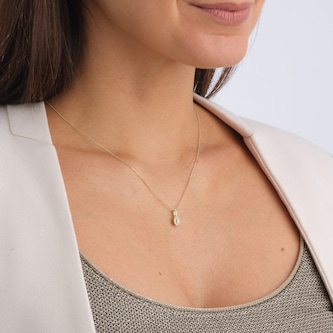 Best Luxury
9ct Yellow Gold 0.20cttw Oval Halo Diamond Pendant Best Luxury
9ct Yellow Gold 0.20cttw Oval Halo Diamond Pendant