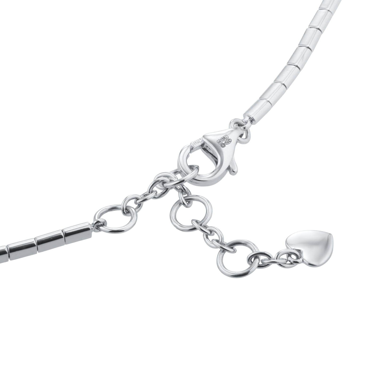 Mappin & Webb 18ct White Gold 0.77cttw Diamond Bezel Set Drop Pendant