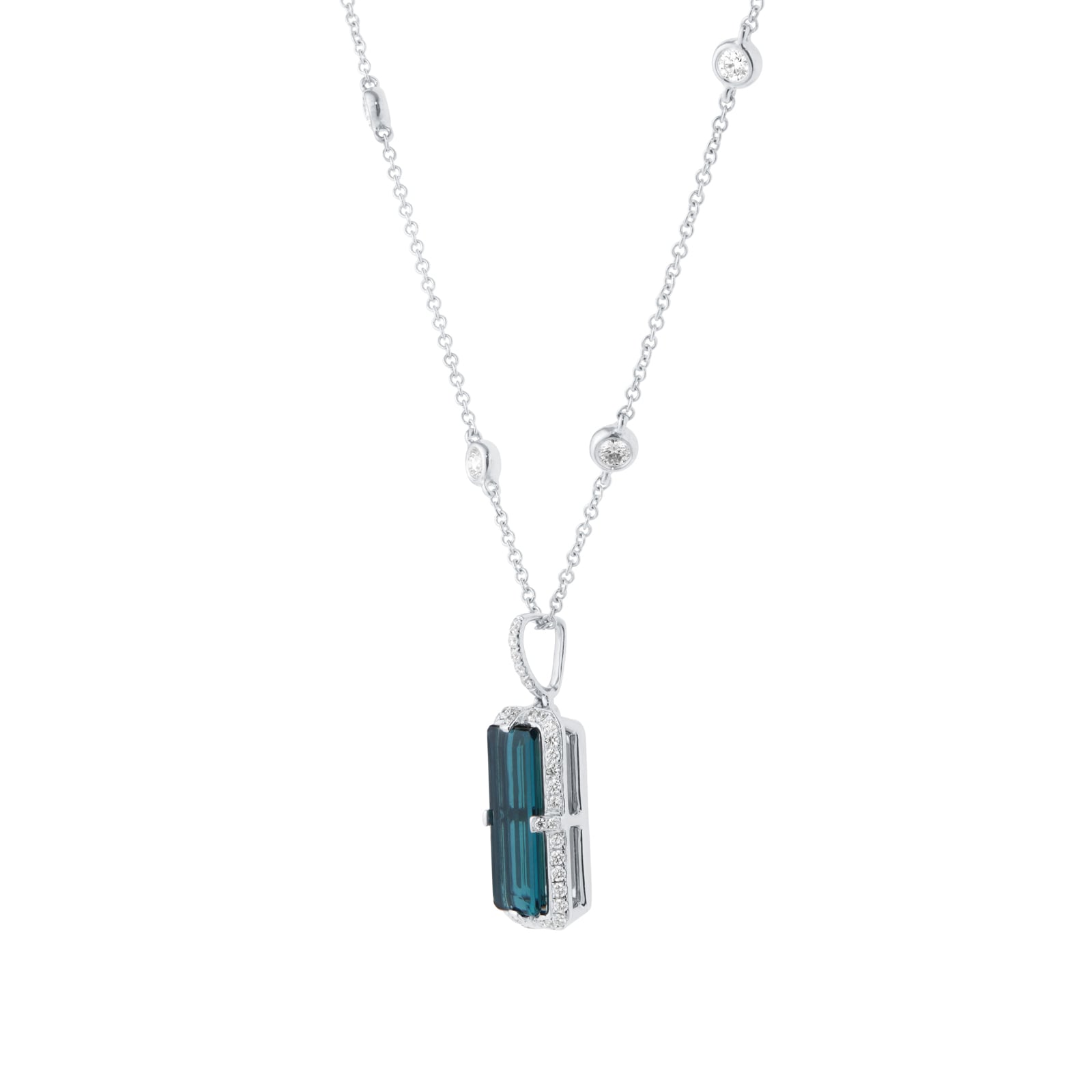 Mappin & Webb 18ct White Gold 0.30ct Diamond & 5.06cttw Green Tourmaline Pendant Mappin & Webb 18ct White Gold 0.30ct Diamond & 5.06cttw Green Tourmaline Pendant