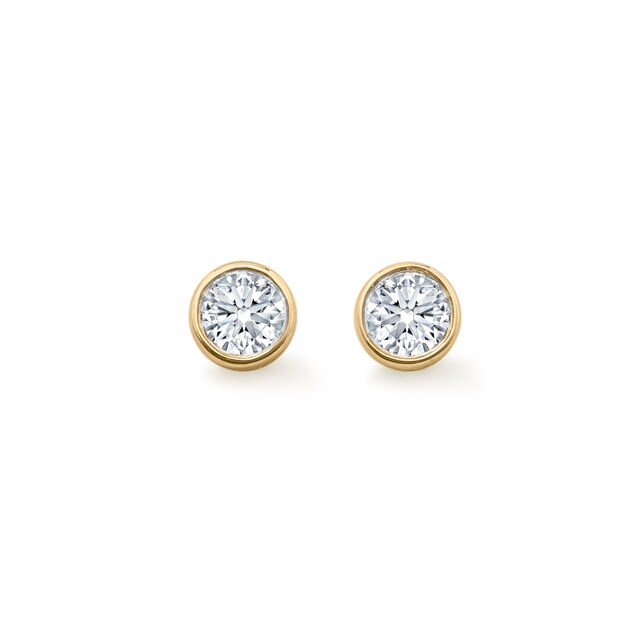 white gold diamond stud earrings