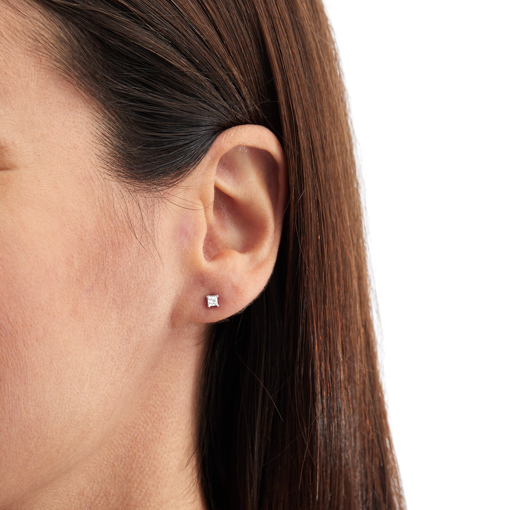 Goldsmiths 9ct White Gold 0.25ct 4 Claw Goldsmiths Brightest Diamond Earrings Goldsmiths 9ct White Gold 0.25ct 4 Claw Goldsmiths Brightest Diamond Earrings
