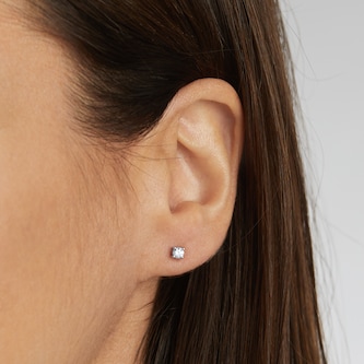 Goldsmiths 9ct White Gold 0.25cttw Diamond Solitaire Stud Earrings Goldsmiths 9ct White Gold 0.25cttw Diamond Solitaire Stud Earrings