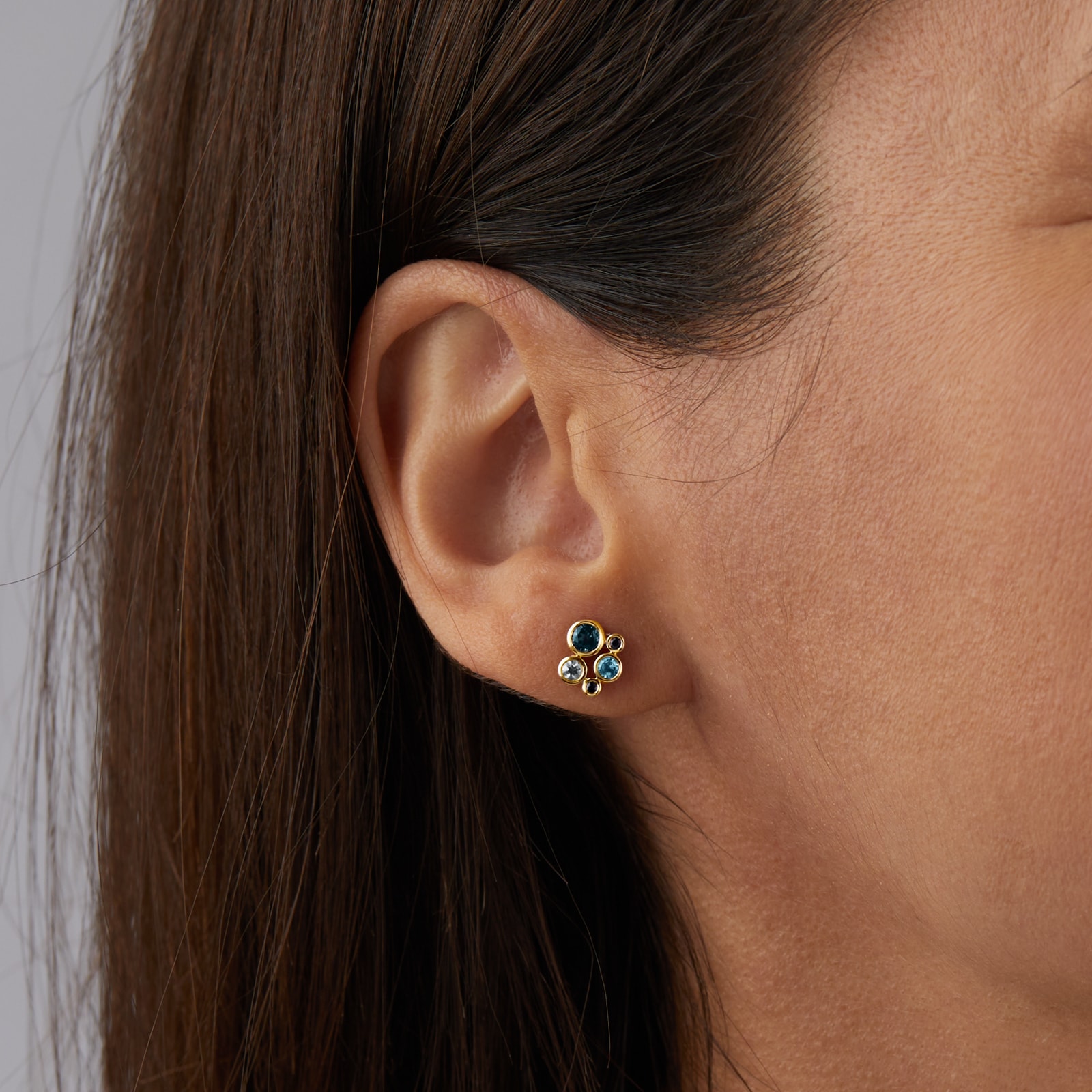 Goldsmiths 18ct Yellow Gold Sapphire Aquamarine and Blue Topaz Bezel Set Stud Earrings