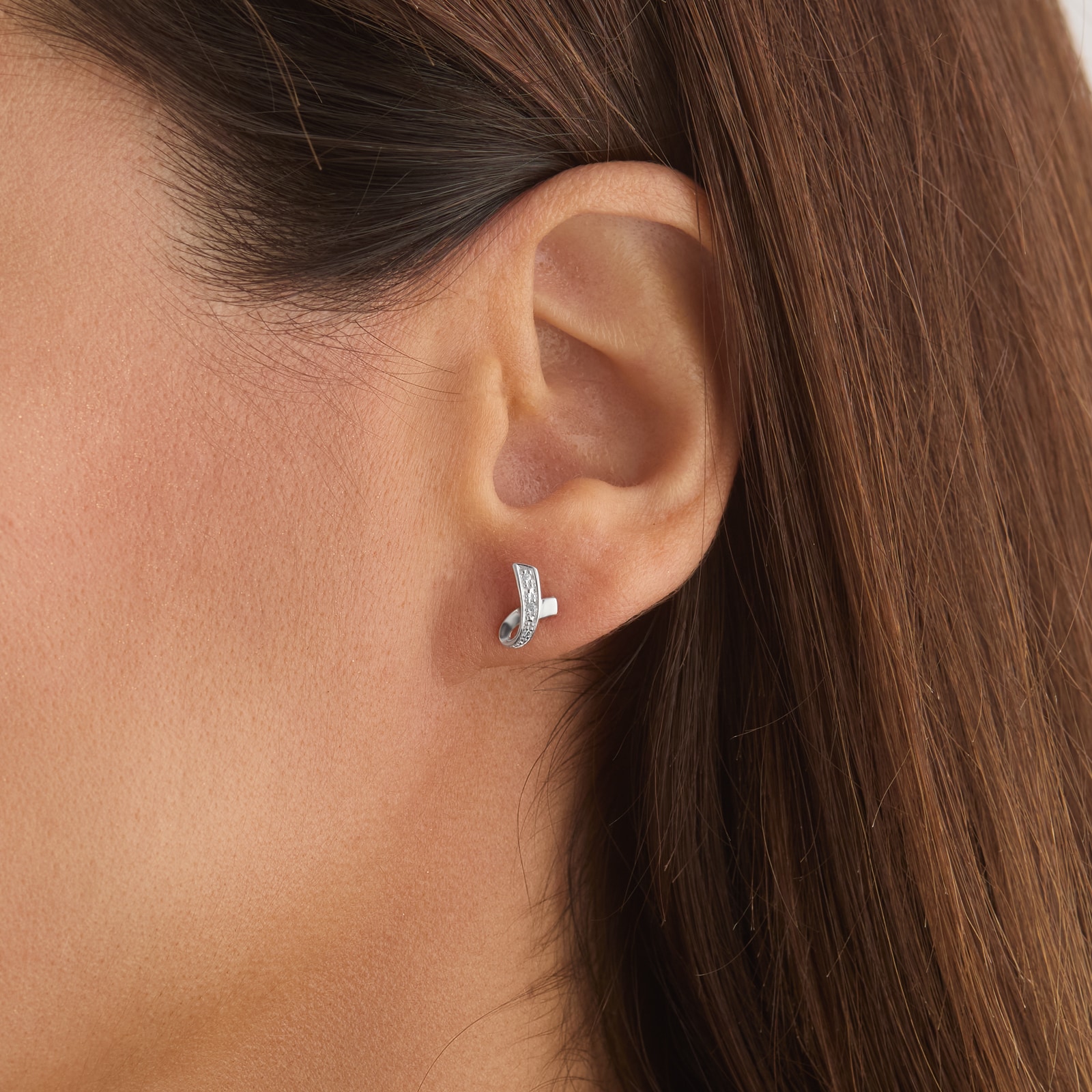 Goldsmiths 9ct White Gold Diamond Kiss Stud Earrings Goldsmiths 9ct White Gold Diamond Kiss Stud Earrings
