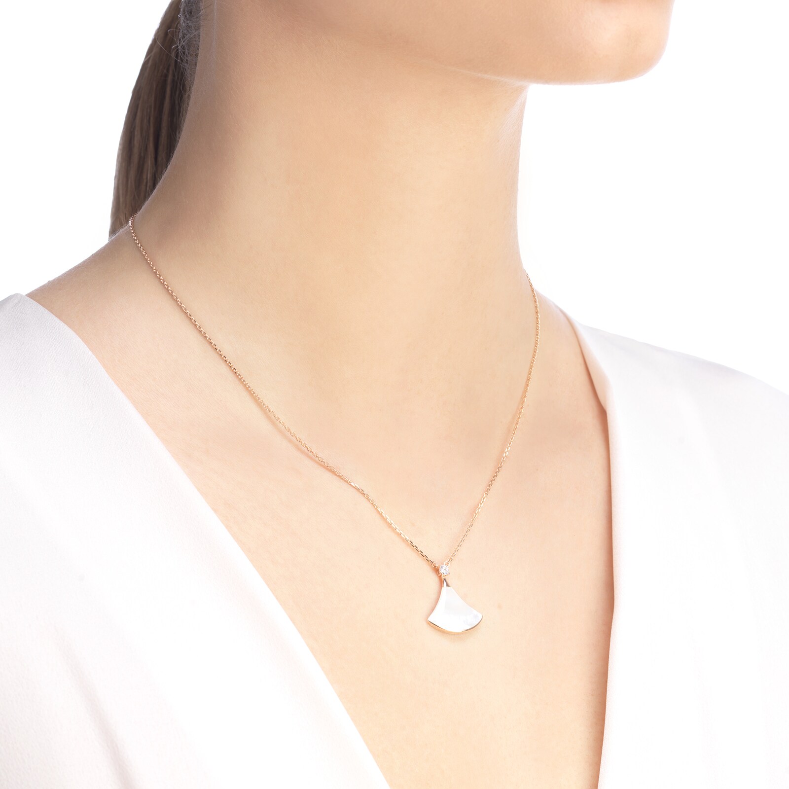 Bvlgari Jewelry 18k Rose Gold Divas' Dream 0.10cttw Diamond and Mother of Pearl Necklace