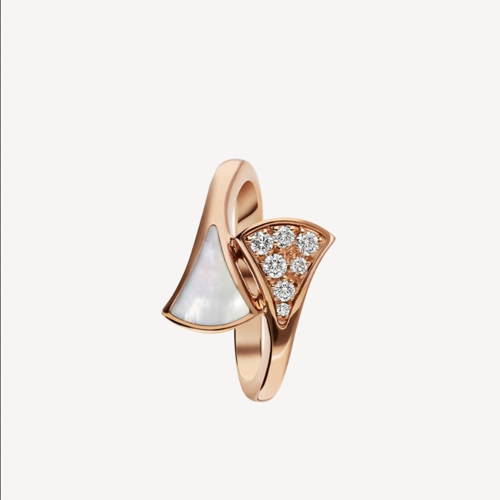 Bvlgari Jewelry 18k Rose Gold 0.08cttw Diamond and Mother of Pearl Divas' Dream Ring Size 6.25
