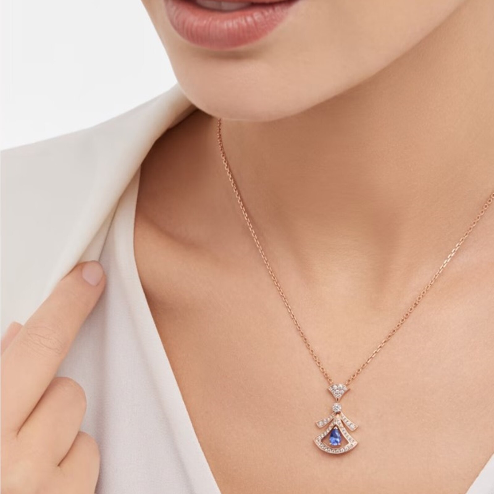 Bvlgari Jewelry 18k Rose Gold 0.46cttw Diamond Divas' Dream Pendant