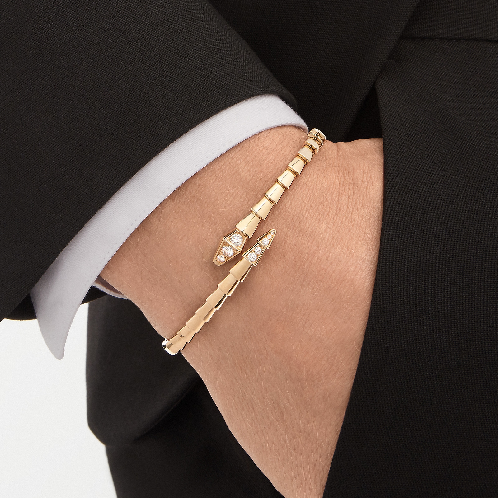 Bvlgari Jewelry 18K Yellow Gold Serpenti Viper Diamond Bracelet - Size M/L Bvlgari Jewelry 18K Yellow Gold Serpenti Viper Diamond Bracelet - Size M/L