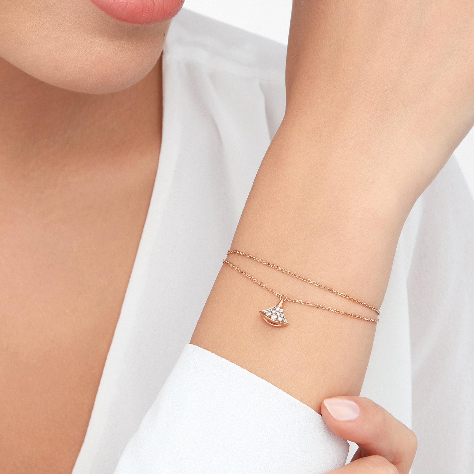 Bvlgari Jewelry 18K Rose Gold Divas Dream Diamond Bracelet - Size M/L