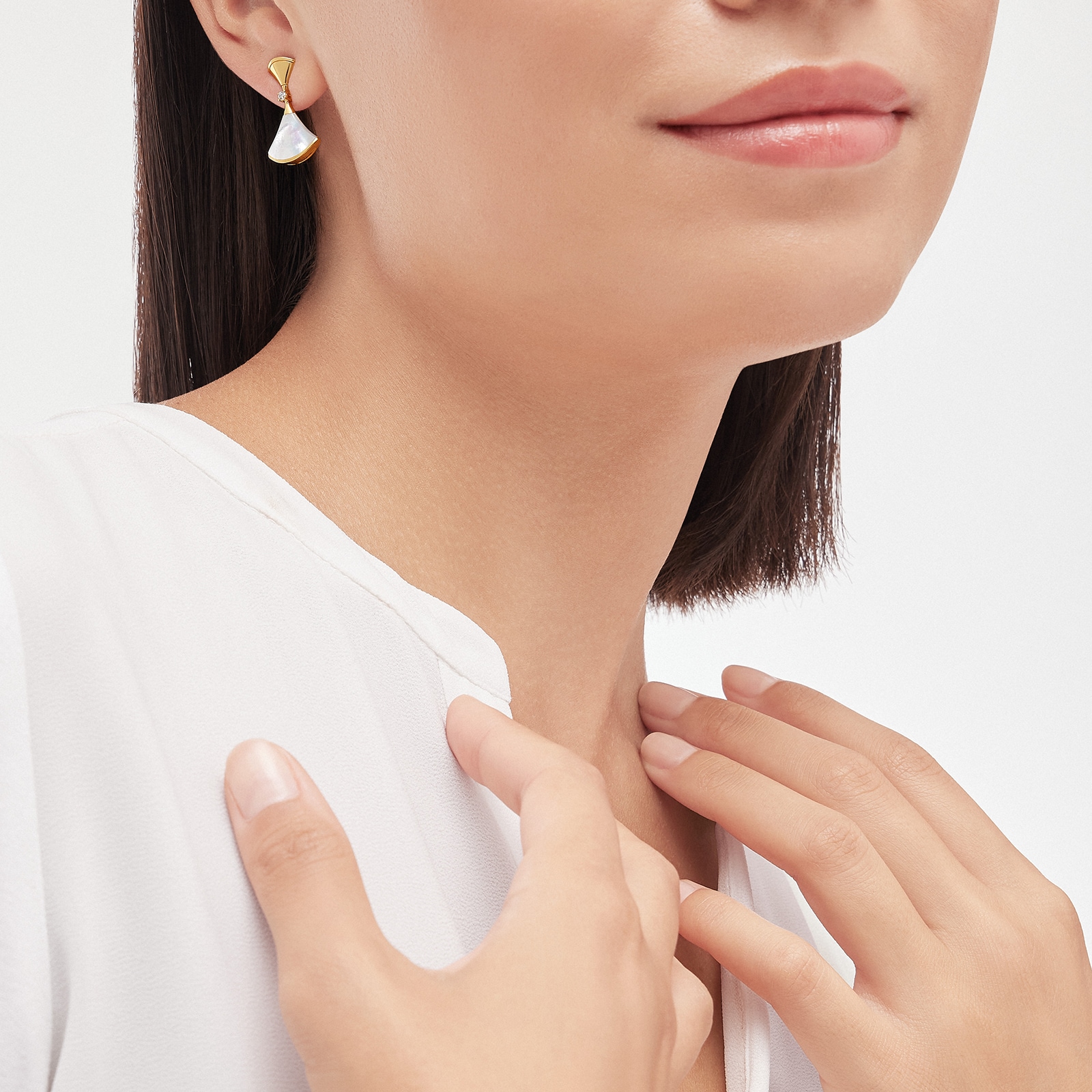 Bvlgari Jewelry 18K Yellow Gold Divas Dream Diamond & Mother Of Pearl Drop Earrings