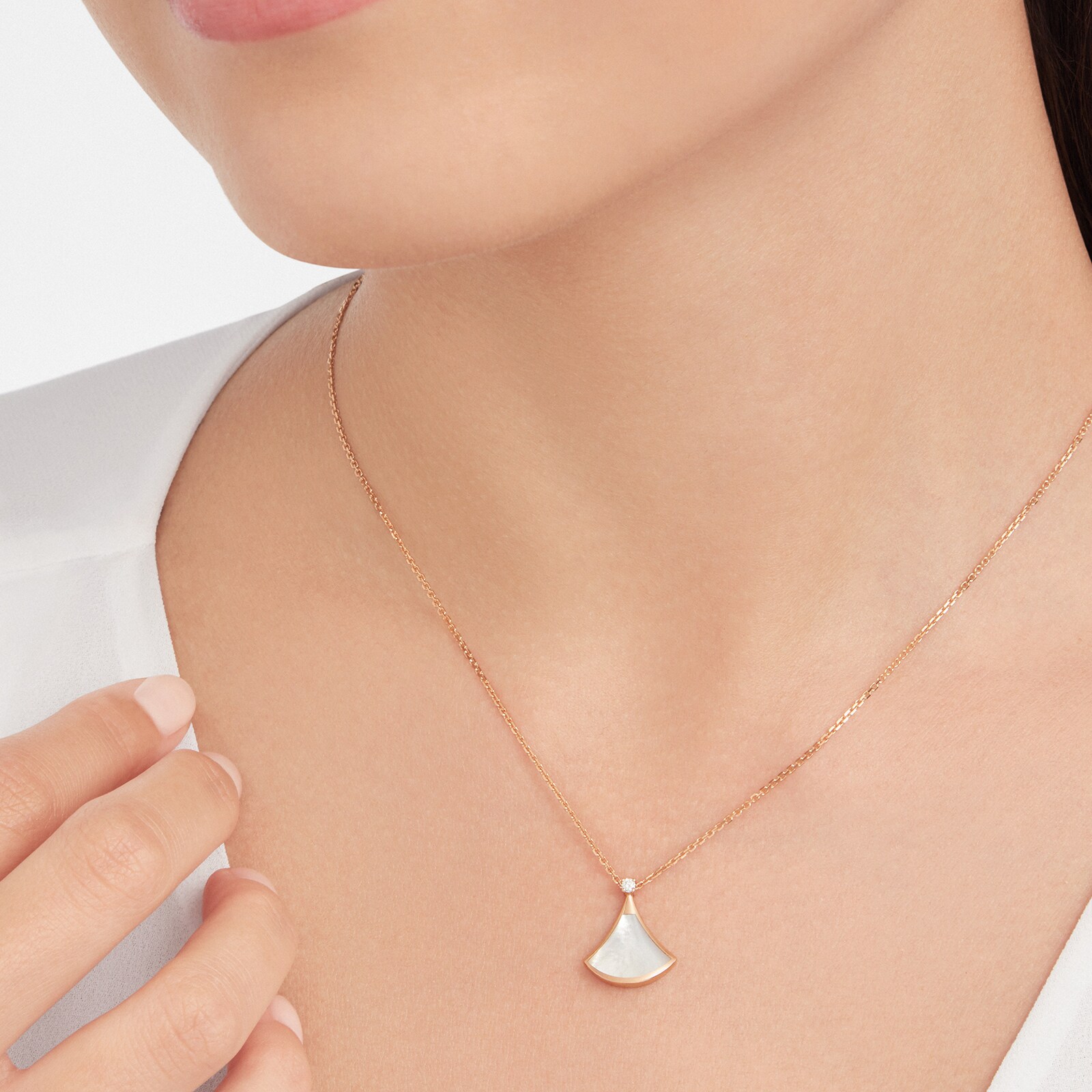 Bvlgari Jewelry 18K Rose Gold Divas Dream Diamond & Mother Of Pearl Necklace