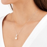 Goldsmiths 18ct White Gold Cultured Pearl & Diamond Pendant