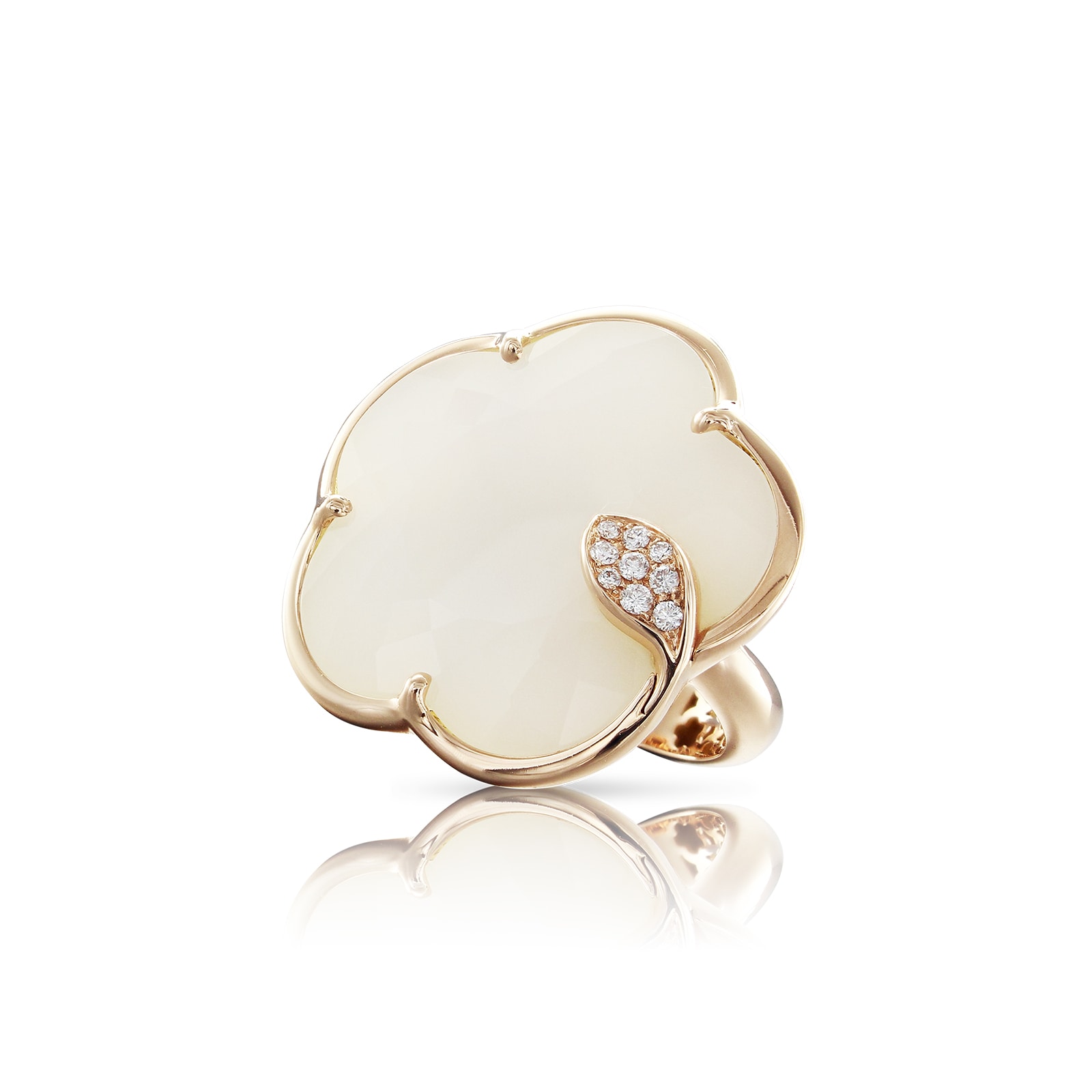 Pasquale Bruni Ton Joli Ring in 18ct Rose Gold with White Agate and Mother of Pearl doublet and Diamonds - Ring Size O Pasquale Bruni Ton Joli Ring in 18ct Rose Gold with White Agate and Mother of Pearl doublet and Diamonds - Ring Size O