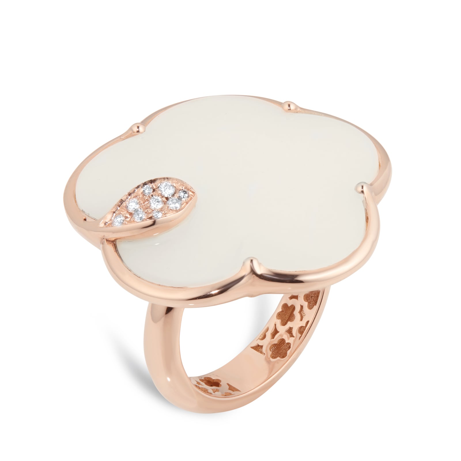 Pasquale Bruni Ton Joli Ring in 18ct Rose Gold with White Agate and Mother of Pearl doublet and Diamonds - Ring Size O Pasquale Bruni Ton Joli Ring in 18ct Rose Gold with White Agate and Mother of Pearl doublet and Diamonds - Ring Size O