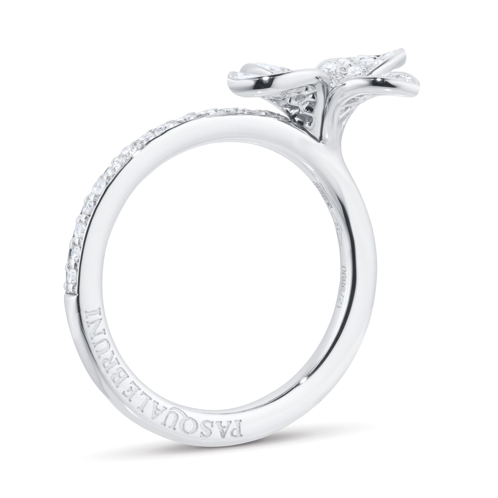 Pasquale Bruni Petit Garden Small Flower Ring in 18ct White Gold with Diamonds Pasquale Bruni Petit Garden Small Flower Ring in 18ct White Gold with Diamonds