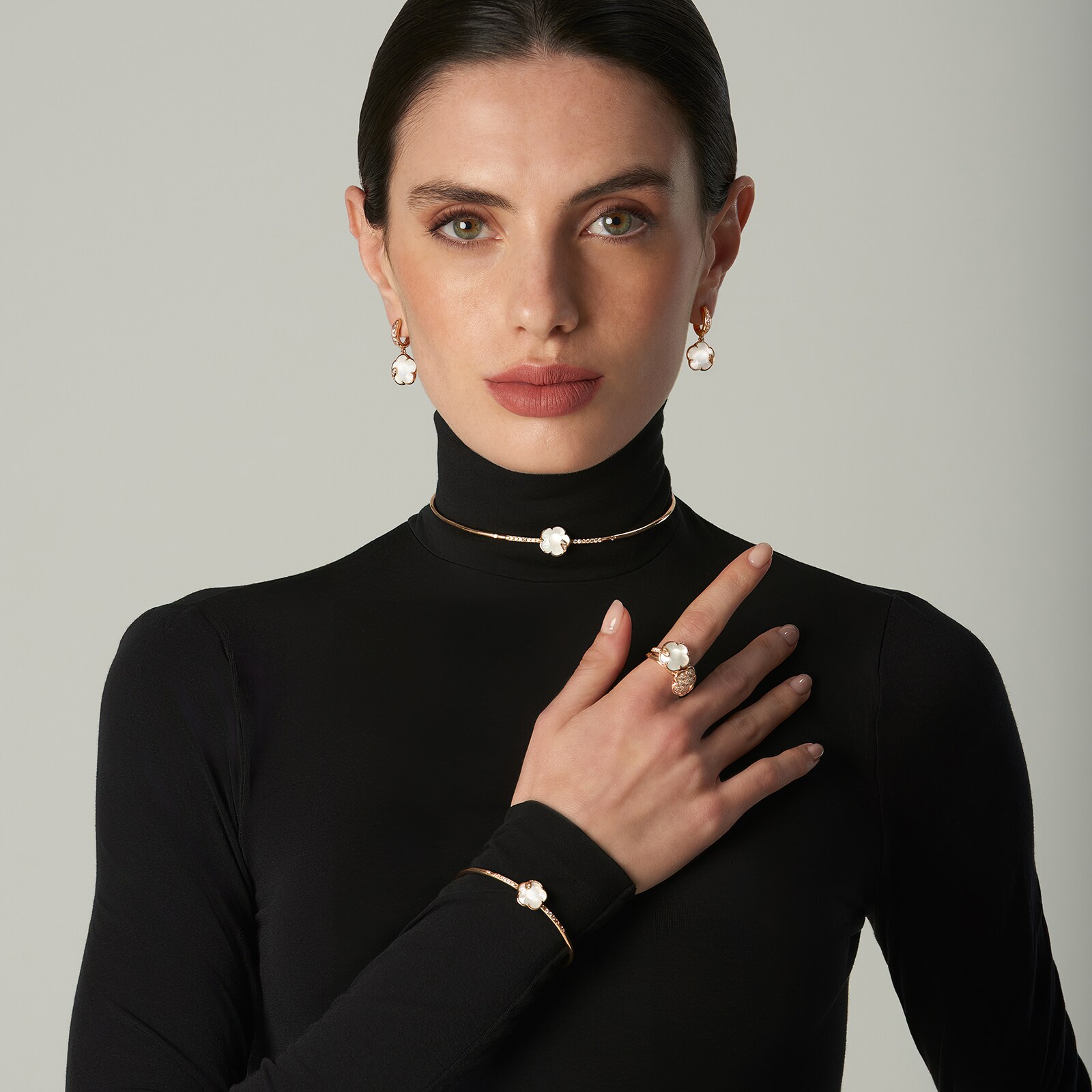JOLI BRACELET MANCHETTE EN BRONZE CHROME VINTAGE