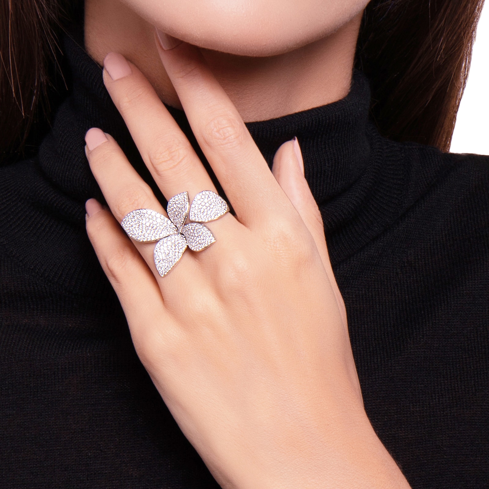 Pasquale Bruni Giardini Segreti Five Leaves Ring in 18ct White Gold with Diamonds Pasquale Bruni Giardini Segreti Five Leaves Ring in 18ct White Gold with Diamonds