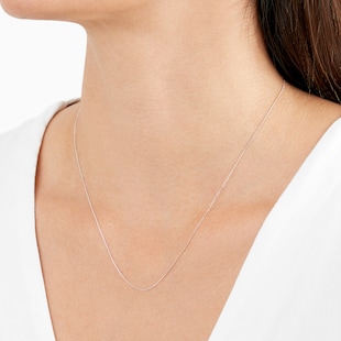 Goldsmiths 9ct White Gold 18 Inch Diamond Cut Curb Chain 0.6mm Width