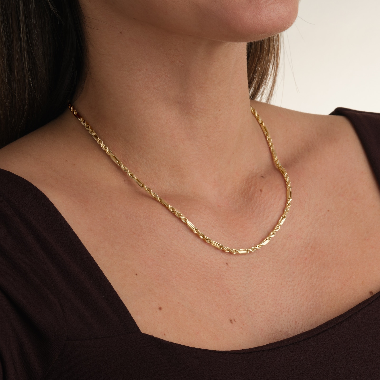 Goldsmiths 9ct Yellow Gold Hollow Diamond Cut Figaro Chain Necklace